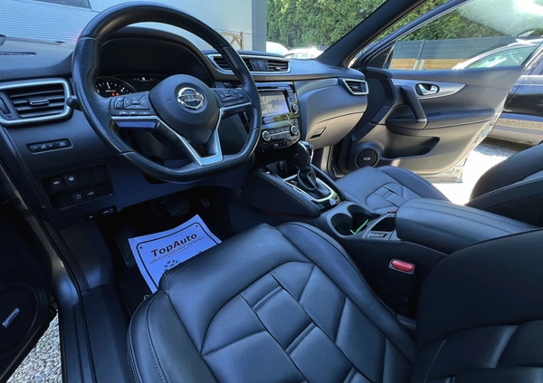 Nissan Qashqai cena 79900 przebieg: 131000, rok produkcji 2018 z Jeziorany małe 781